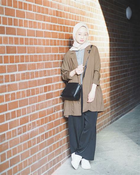 Pin By Rissy On Ootd Hijab Style Casual Style Hijab Remaja Hijab