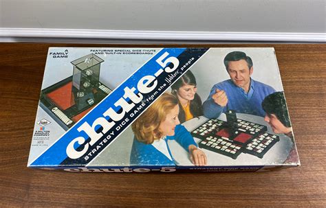 1973 Vintage Chute 5 Mb Milton Bradley Yahtzee Strategy Dice Board Game