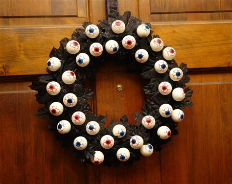 Booturtles Show And Tell Halloween Eyeball Wreath