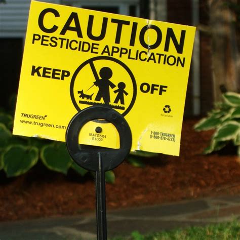 Jul 20, 2009 · how fertilizers harm earth more than help your lawn. Beyond Pesticides Daily News Blog » Blog Archive Lawsuit Challenges TruGreen Chemical Lawn Care ...