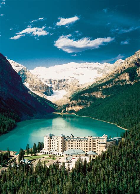Hotel Fairmont Chateau Lake Louise In Canada Others