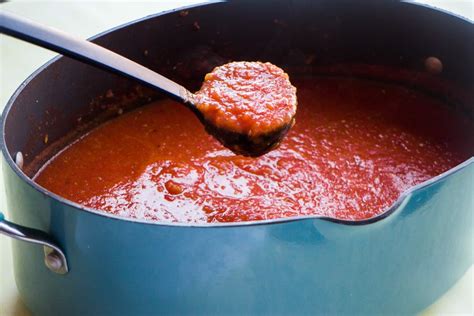 Roma Tomato Sauce Recipe - Easy Made With Fresh Tomatoes!