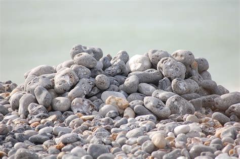 Stein Strand Runde Steine Kostenloses Foto Auf Pixabay