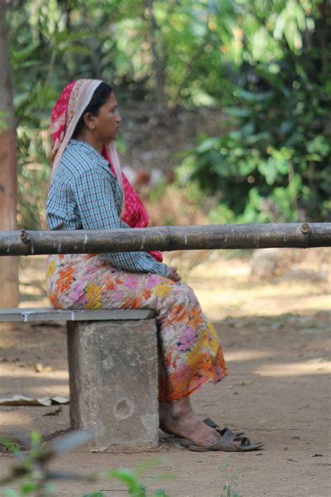 Free Photo Indian Village Woman Sitting