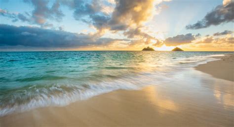 Lanikai Sunrise Stock Photos Pictures And Royalty Free Images Istock