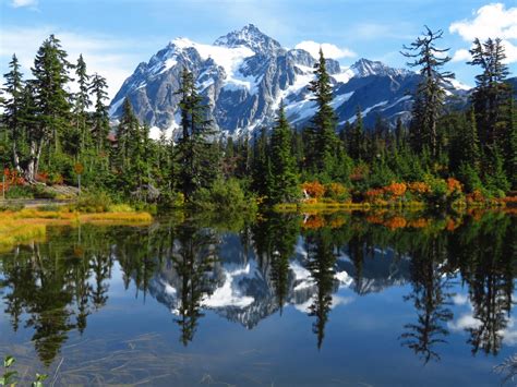 Scenic Mountain Reflection Royalty Free Stock Photo