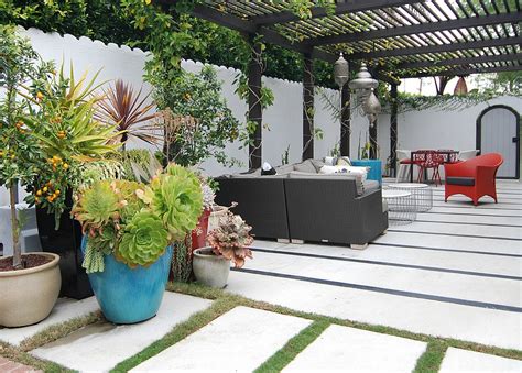 Exotic Moroccan Patios Add Color And Excitement To Your