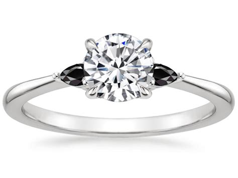 30 Oval Cut Engagement Rings That Have Us Swooning
