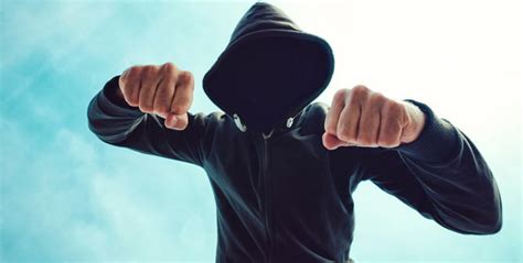 How To Defend Yourself From An Attacker Nutrition Lifestyle