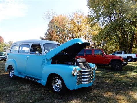 1 Hot Rod Cruise 10 15 2022 C 011 Joe Roberts Flickr