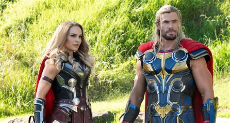 Natalie Portman Has Muscles In This New Thor Love And Thunder Image