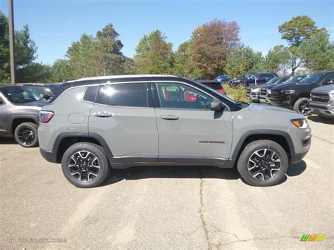 Sting Gray 2020 Jeep Compass Trailhawk 4x4 Exterior Photo 135590272