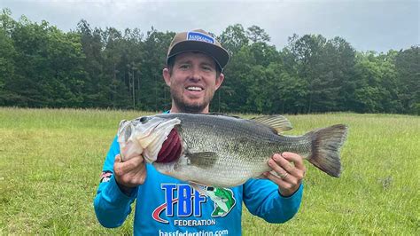 Andrew Hallmans 10 Pound Bass Carolina Sportsman