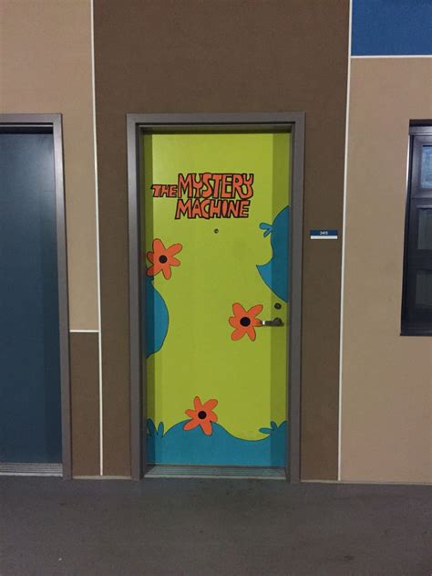 Halloween College Dorm Door Decorations The Mystery Machine Scooby Doo Dorm Door