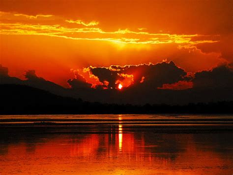 Scenic View Of The Sunrise In India Nativeplanet
