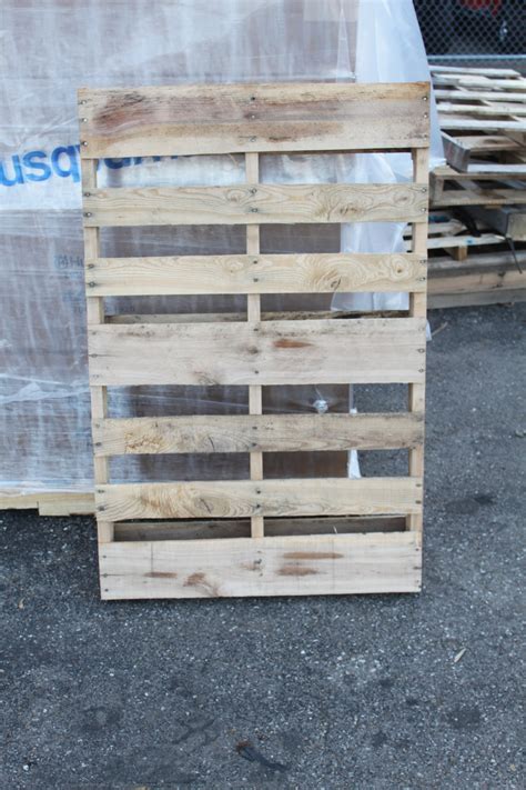 6 Simple Tips To Find Free Pallets and Reclaimed Materials - Old World ...
