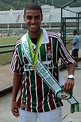 Atacante Alan aparece no Fluminense e recebe medalha e faixa de campeão ...