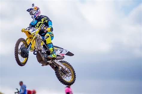 James stewart races his way from the back of the pack and passes the entire field for his 4th win of 2014. Motocross Action Magazine HANGTOWN NATIONAL PRACTICE ...