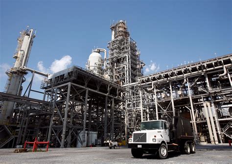 Valero Joint Venture To Become Top Us Renewable Diesel Producer Reuters