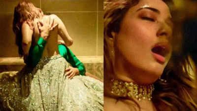 Jee Karda Tamannaah Bhatia S Sex Bold Scenes Go Viral Netizens Shock