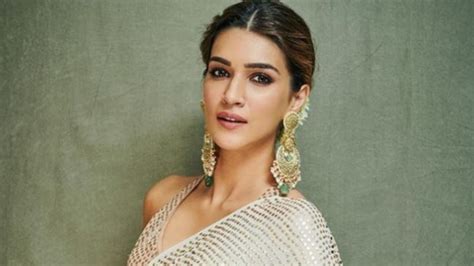 kriti sanon on surrogacy film mimi glad to be a part of my first women centric project movies