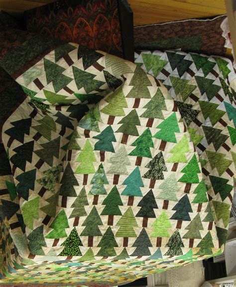 I Like This Quilt Though Very Different It Reminds Me On One My Mother Did With Cats Tree