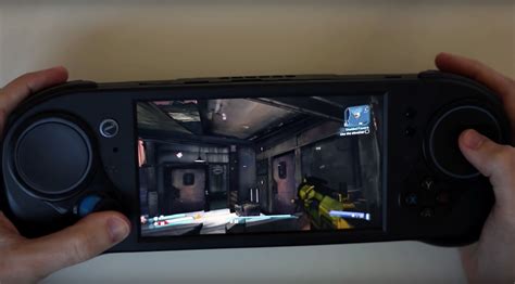 Smach Z Handheld Pc Prototype Demonstrated Running A Variety Of Games