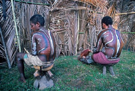 papua new guinea s most famous and fascinating tribes
