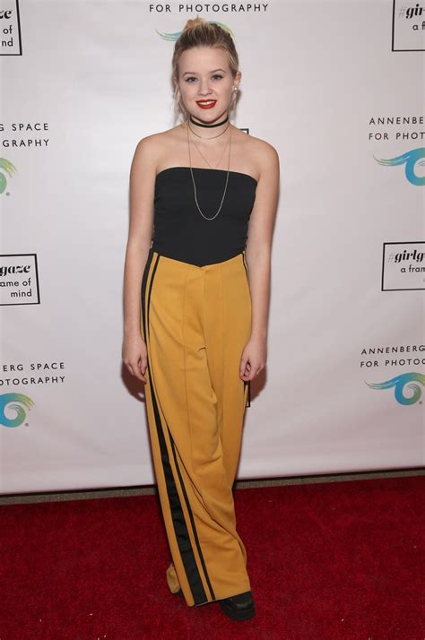 Ava Phillippe Just Made Oversized Mustard Trousers Look Totally Elegant