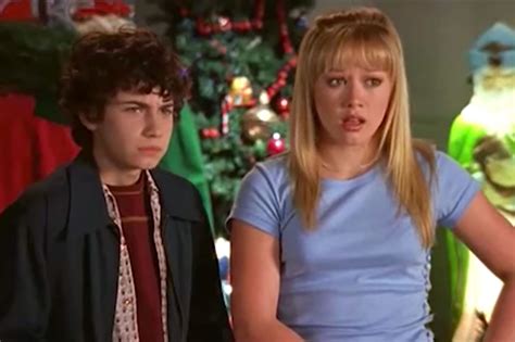 25 of TV's best Christmas episodes | Christmas episodes, Disney channel shows, Lizzie mcguire
