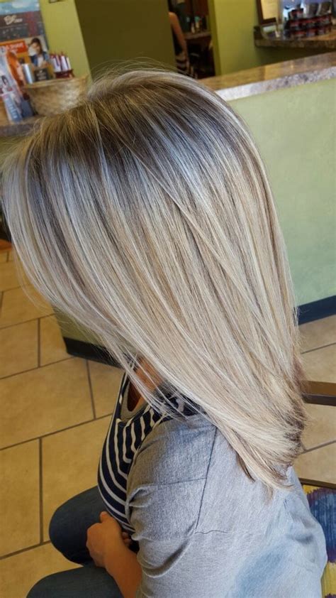 Highlights mixing lowlights with highlights. 30 Natural Balayage Ombre Hair Color Trends For 2018 ...