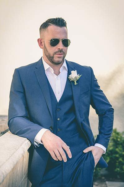 We don't change them as often, for a start. 24 best Pre-Ceremony Photo Session | Las Vegas Weddings ...