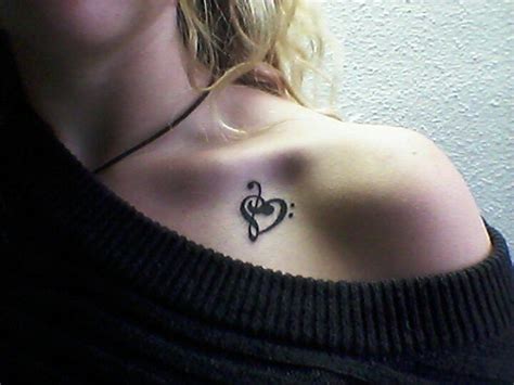 The decision of getting a collar bone tattoos inked is not an easy one because it involves a great deal of pain, since this area is a bony one. 27 Fabulous Collar Bone Tattoos