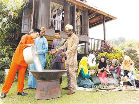 KOMUNIKASI DAN PENYIARAN DALAM ISLAM ADAT DAN PANTANG LARANG PELBAGAI