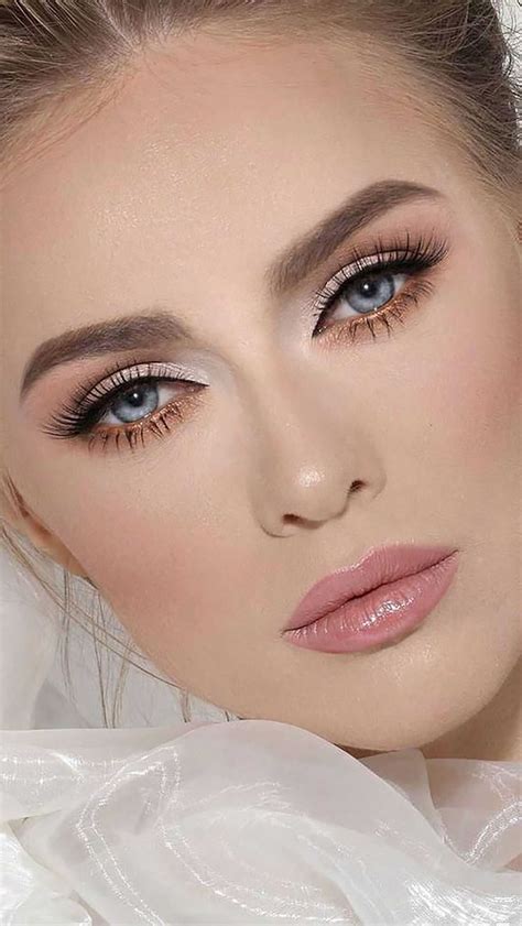 Beautiful Neutral Eye Makeup Look Ideas For Blue Eyes Blue Eye Makeup Skin Makeup Bridal