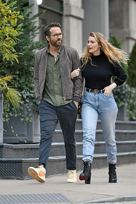 Blake Lively And Ryan Reynolds Wear Matching Jeans In New York Photos Hollywood Life