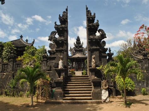 Rumah Adat Bali Serta Penjelasannya Tambah Pinter