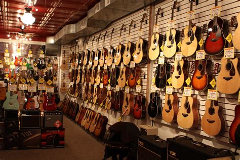 Pittsburgh Guitars On Carson Street South Side Interior And Exterior