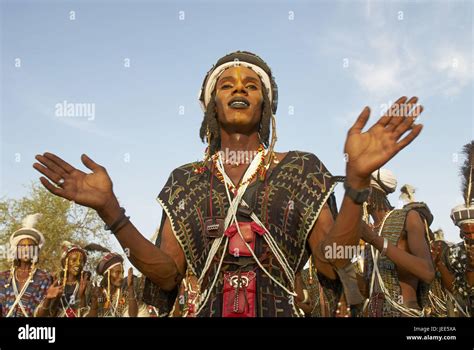 Africa Niger Gerewol Festival Group Of Men Stock Photo Alamy