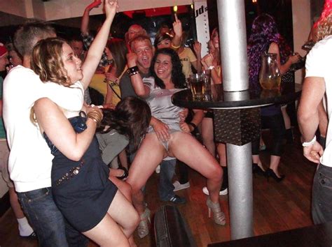 Embarrassing Nightclub Photos Stranges Pics Hot Sex Picture