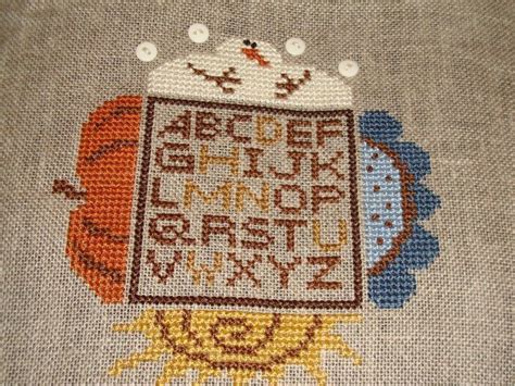 Take a spin on ze rink in this addition to bent creek's winter snapperland series. Bent Creek | Simple cross stitch, Cross stitch patterns ...