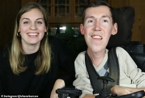 Disabled Man And His Able Bodied Girlfriend Document Their Relationship