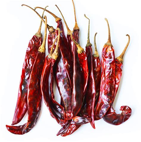 Buy Aachi Red Long Chilli With Stem 250g Online Uk