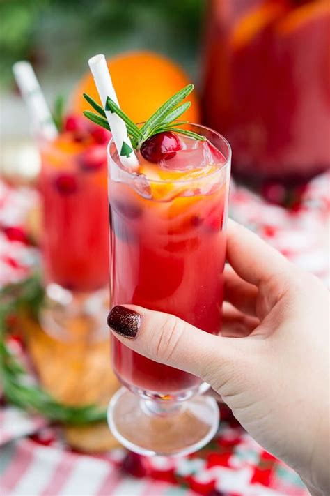 'tis the season to pretend you know what mulled means. Christmas Punch is an easy and delicious holiday party drink packed with fruits like cranberries ...