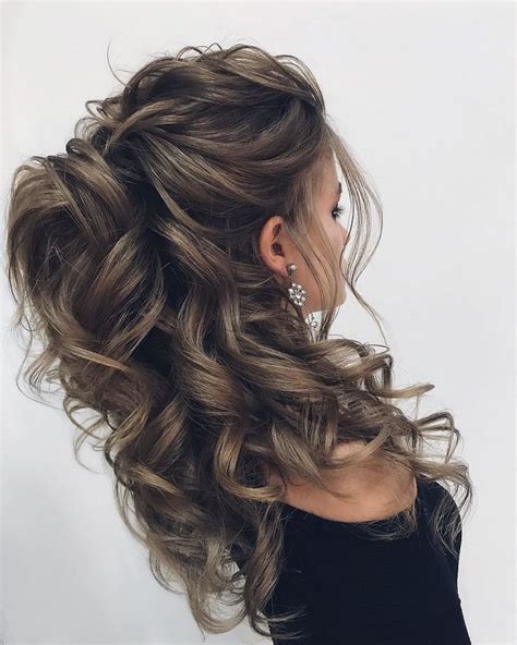 26 Wedding Hairstyles Down And Curly Hairstyle Catalog