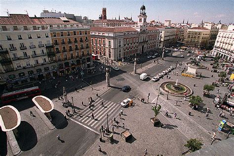 La Nueva Puerta Del Sol El Corazón E Icono De Madrid Se Reordena Y Simplifica Madrid España