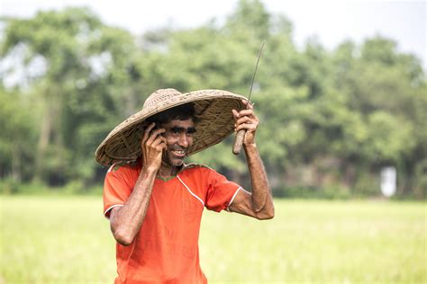 Photo Farmer Red T Shirt Mobile Phone Bangladesh Dced