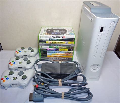 Microsoft Xbox 360 Pro White Console W20gb Hd 3 Wireless Controllers