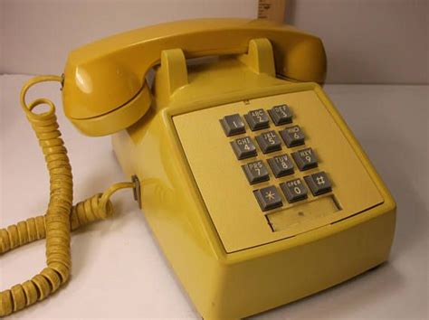 Telephone Retro 1970 S Bright Yellow Western Electric Push Button Dial