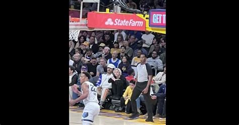 Why Are Xqcs Fans Going Crazy Twitch Streamer At Lakers Game Is The